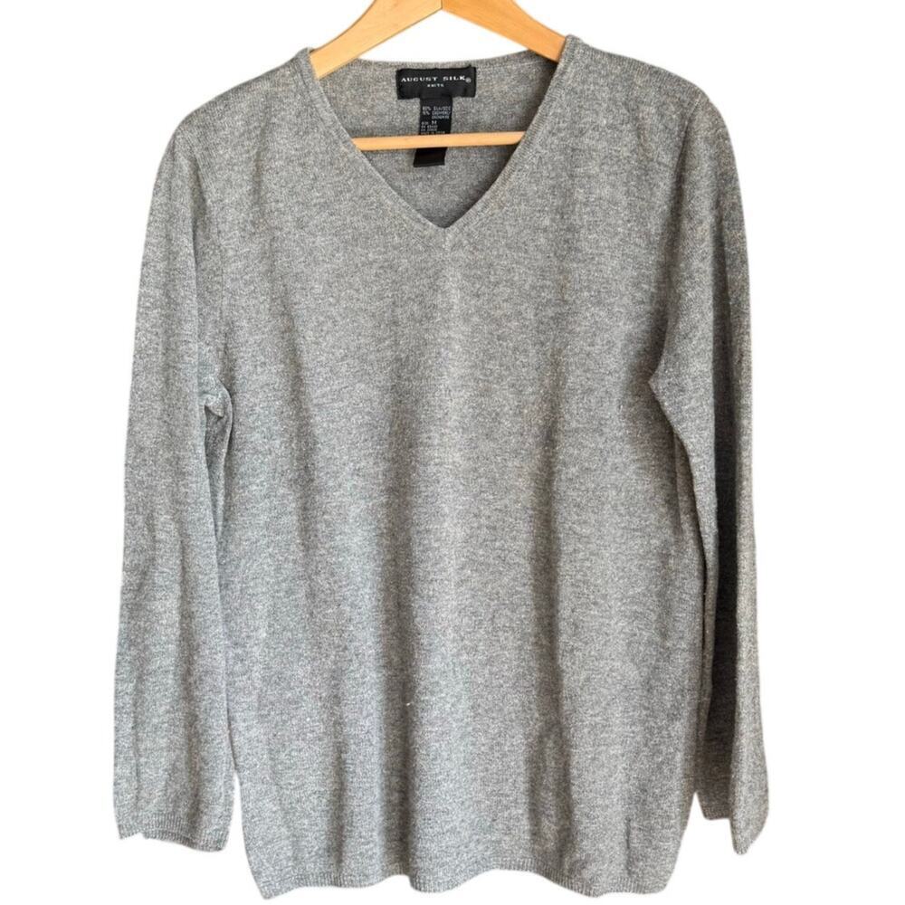 August Silk Gray Silk Cashmere Blend V-Neck Knit Sweater Sz M Soft Cozy Classic